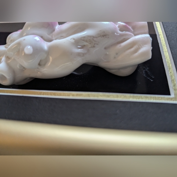 🗽 Hand blown Women's Torso In Frame - Picture 5 of 8